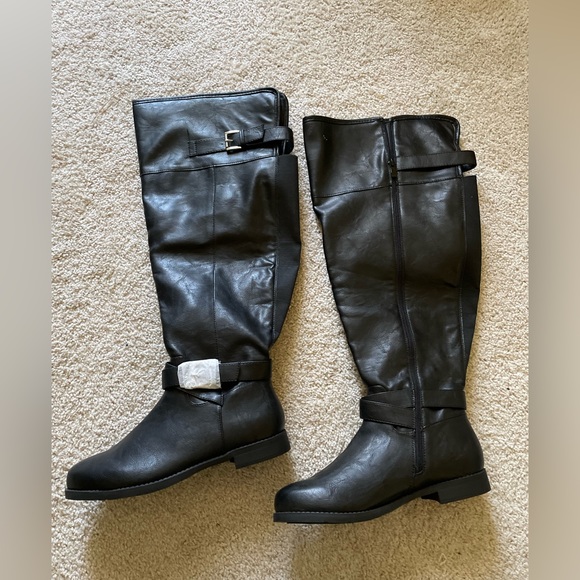 Torrid women’s size 9WW black boots - Picture 3 of 5